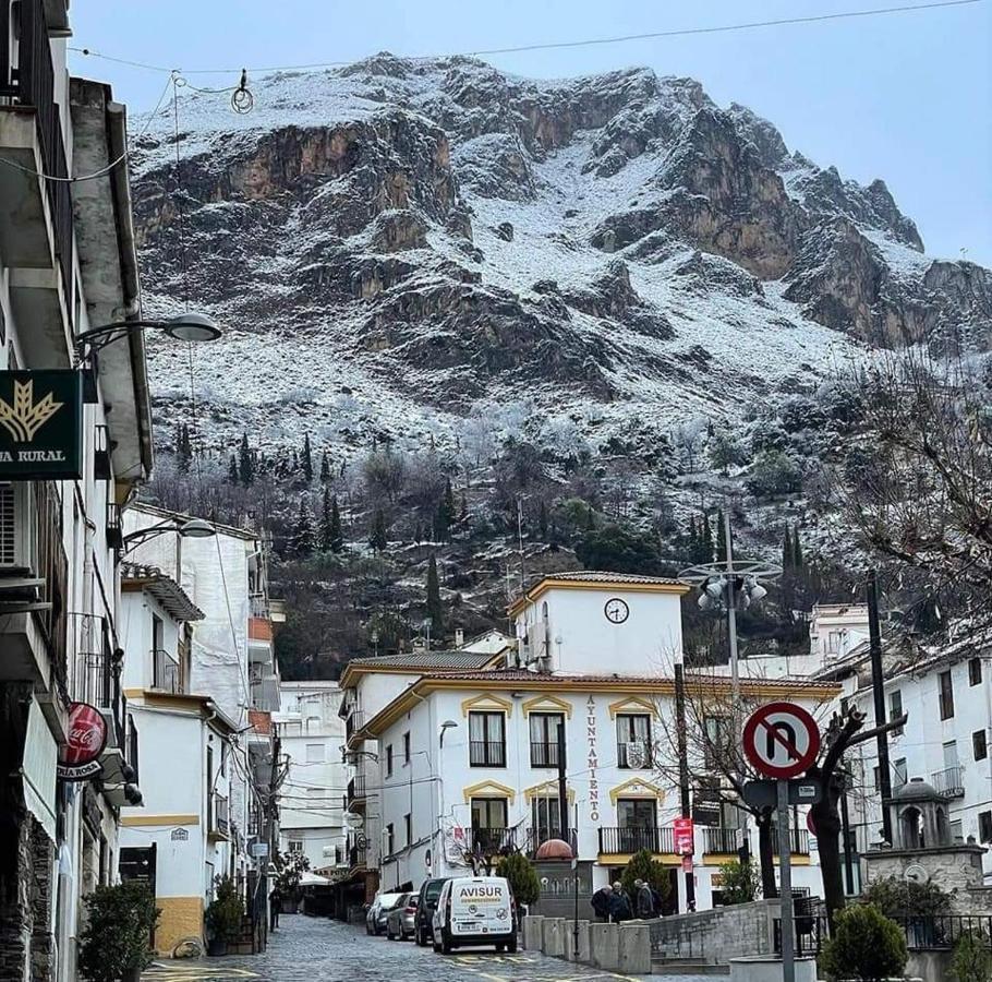 El Hogar De Mercedes Guejar Sierra Dış mekan fotoğraf
